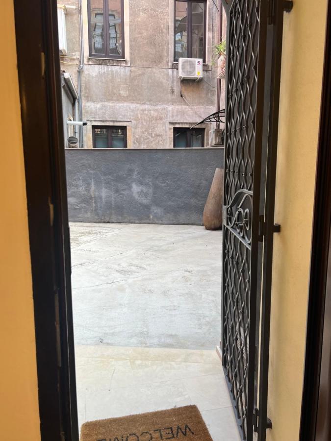 San Michele Suite - Intero Appartamento In Pieno Centro CTA Exteriér fotografie